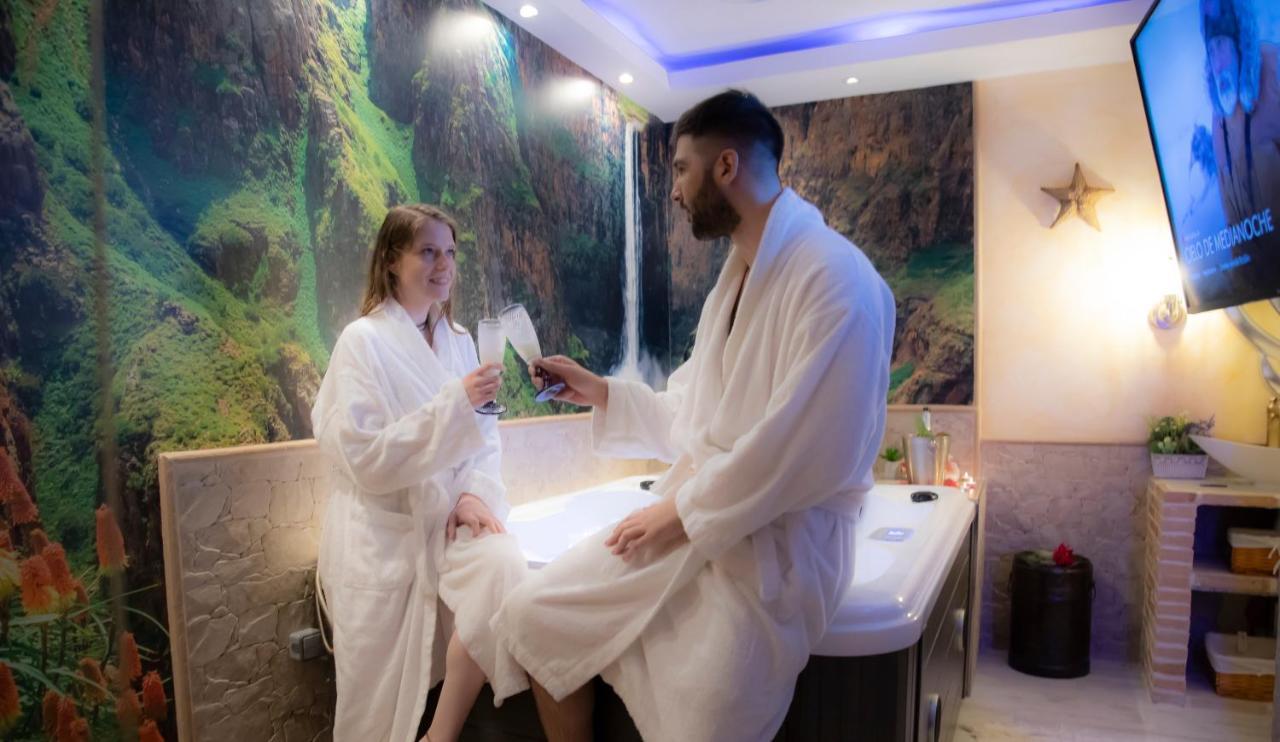 Apartamento Estrella Sauna Spa Jacuzzi Alhama de Aragón Buitenkant foto